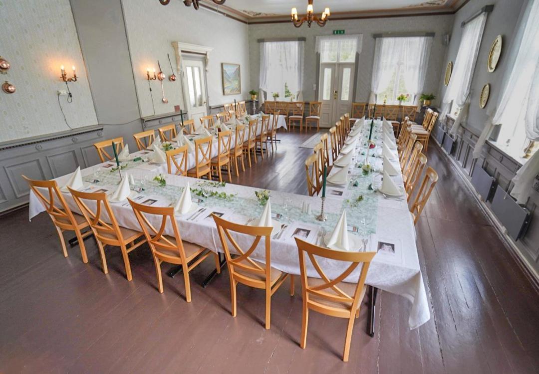 Husum Hotel Borgund Exterior foto